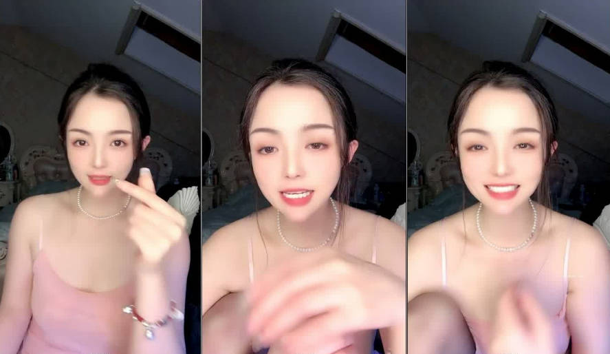 【女神 妙妙】 完美尤物正常播的时候给人一种明星贵妇的感觉,大秀的时候又让人眼前一亮好淫荡啊,超级反差