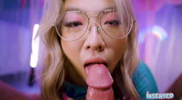 【顶级崇洋崇黑】,媚黑骚婊子【suupersoaker】福利⑤,被洋屌黑爹当摇摇车爆肏,无套中出内射