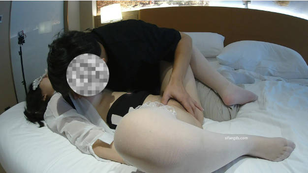 强烈推荐!7月新品,摄影大师【少女时代】C罩杯的20岁女大生主动奉献出处女膜,主机位视角