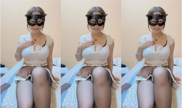 顶级美乳E罩杯嫩妹妹！一对豪乳又白又大！爆炸身材，掏出奶子揉捏，太柔软了，跳蛋震穴，震动棒抽插