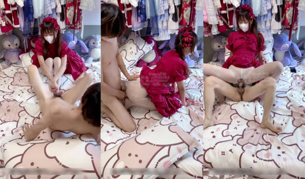 洛丽塔白丝少女裙 曼妙的身姿看得让人欲火焚身，如玉的身体嗲声嗲气的淫叫 小反差婊一个
