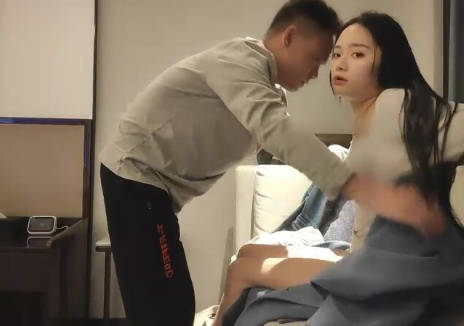 步宾探花约了个高颜值蓝色外套妹子啪啪，性感内衣特写摸逼舔奶抬腿抽插猛操